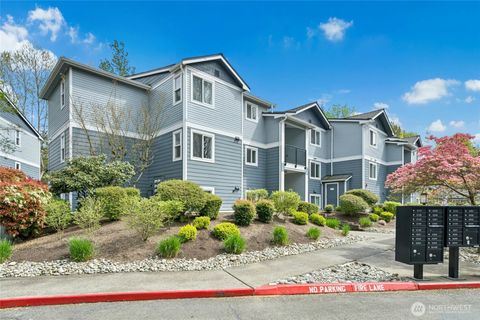Photo of 250 NW Dogwood Street #C201, Issaquah, WA 98027 (MLS # 2512093)