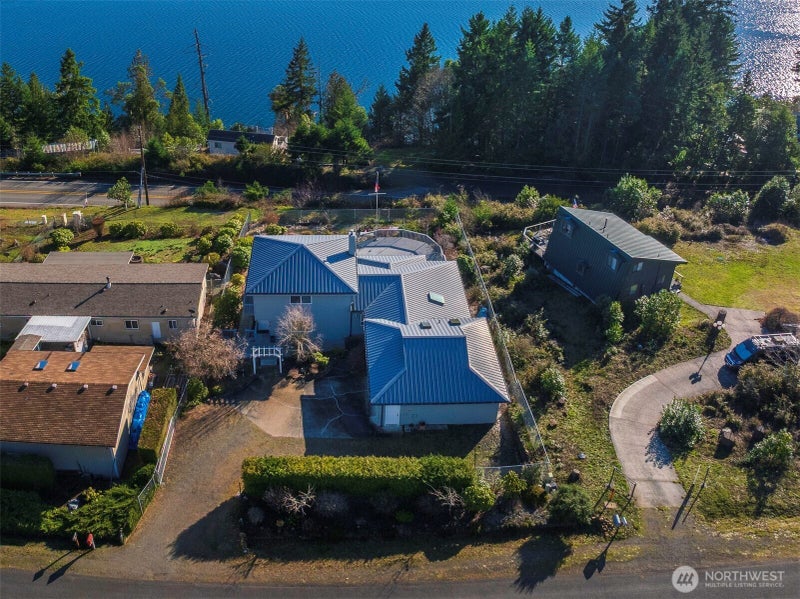 81 Seamount Drive