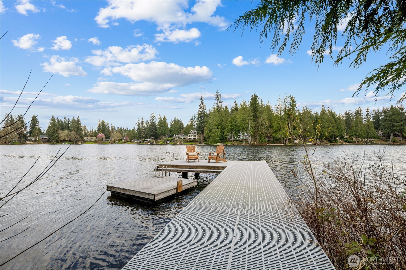 1626 W Beaver Lake Drive SE