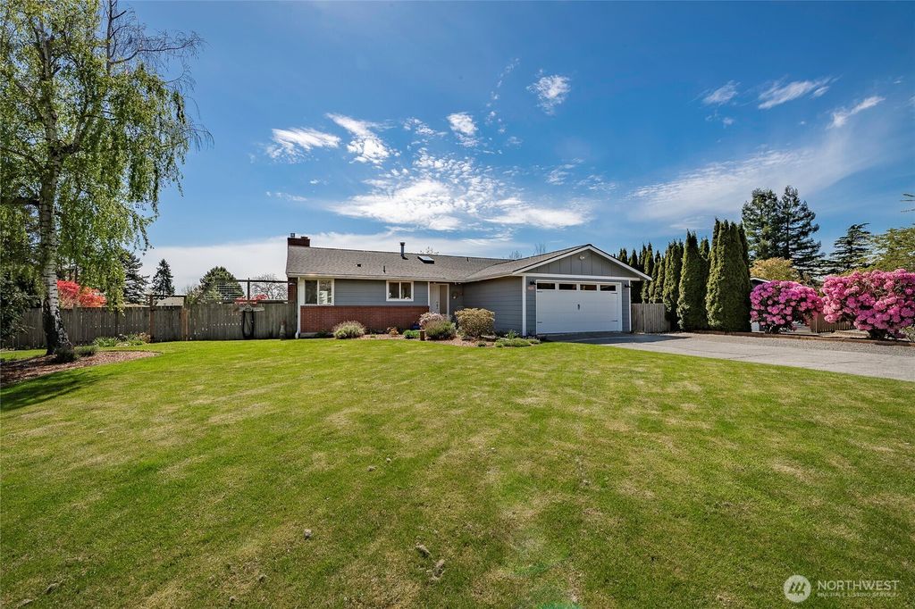 Photo of 2147 Hillside Place, Ferndale, WA 98248 (MLS # 2512506)