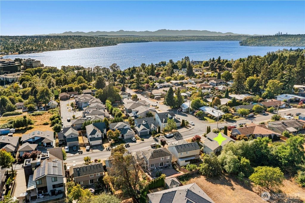 Photo of 1328 Monterey Avenue NE, Renton, WA 98056 (MLS # 2408927)