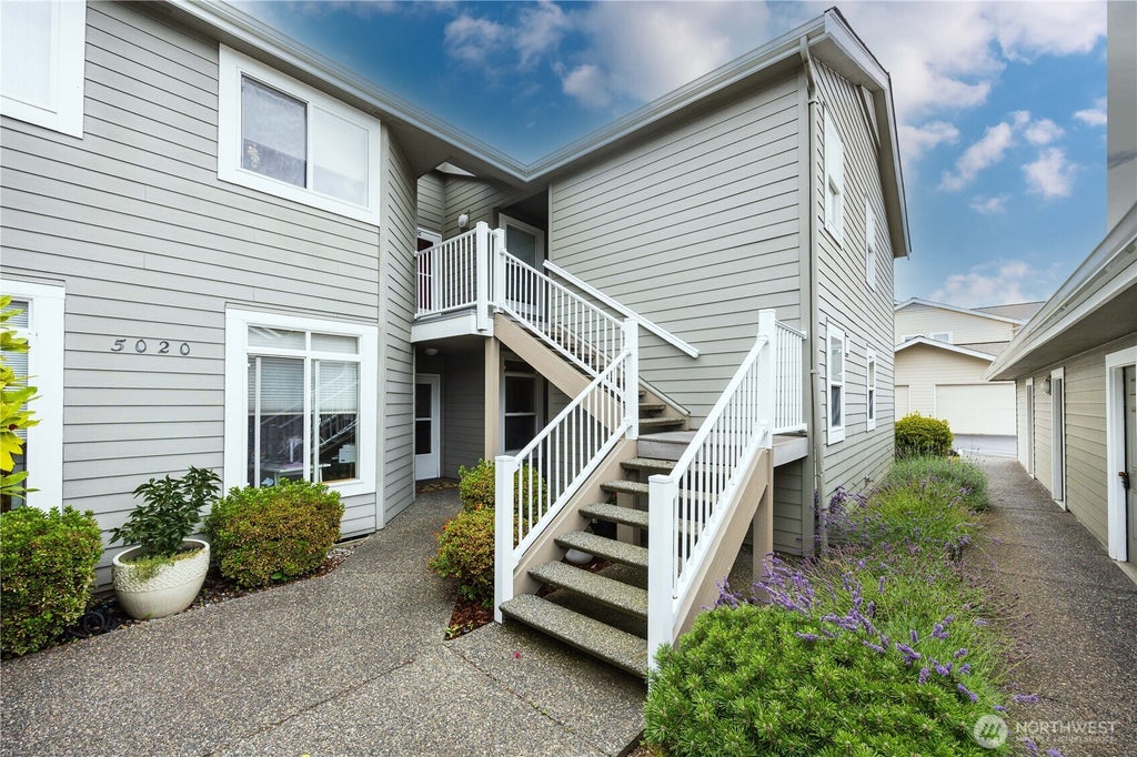 Photo of 5020 Festival Boulevard #1D, Bellingham, WA 98226 (MLS # 2561127)