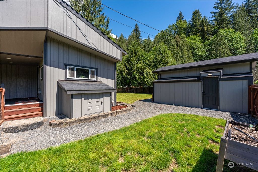 Photo of 6002 207th Drive NE, Granite Falls, WA 98252 (MLS # 2243156)