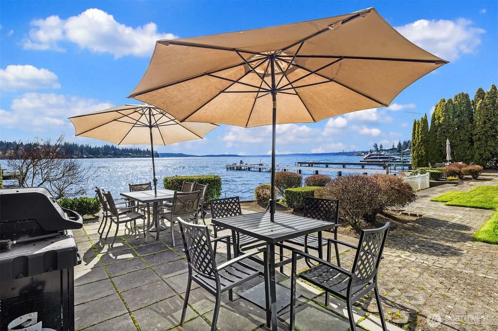 Photo of 9039 NE Juanita Drive #304, Kirkland, WA 98034 (MLS # 2510168)