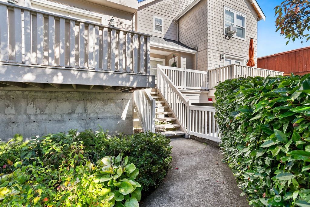 Photo of 2008 NW 196th Street, Shoreline, WA 98177 (MLS # 2303605)
