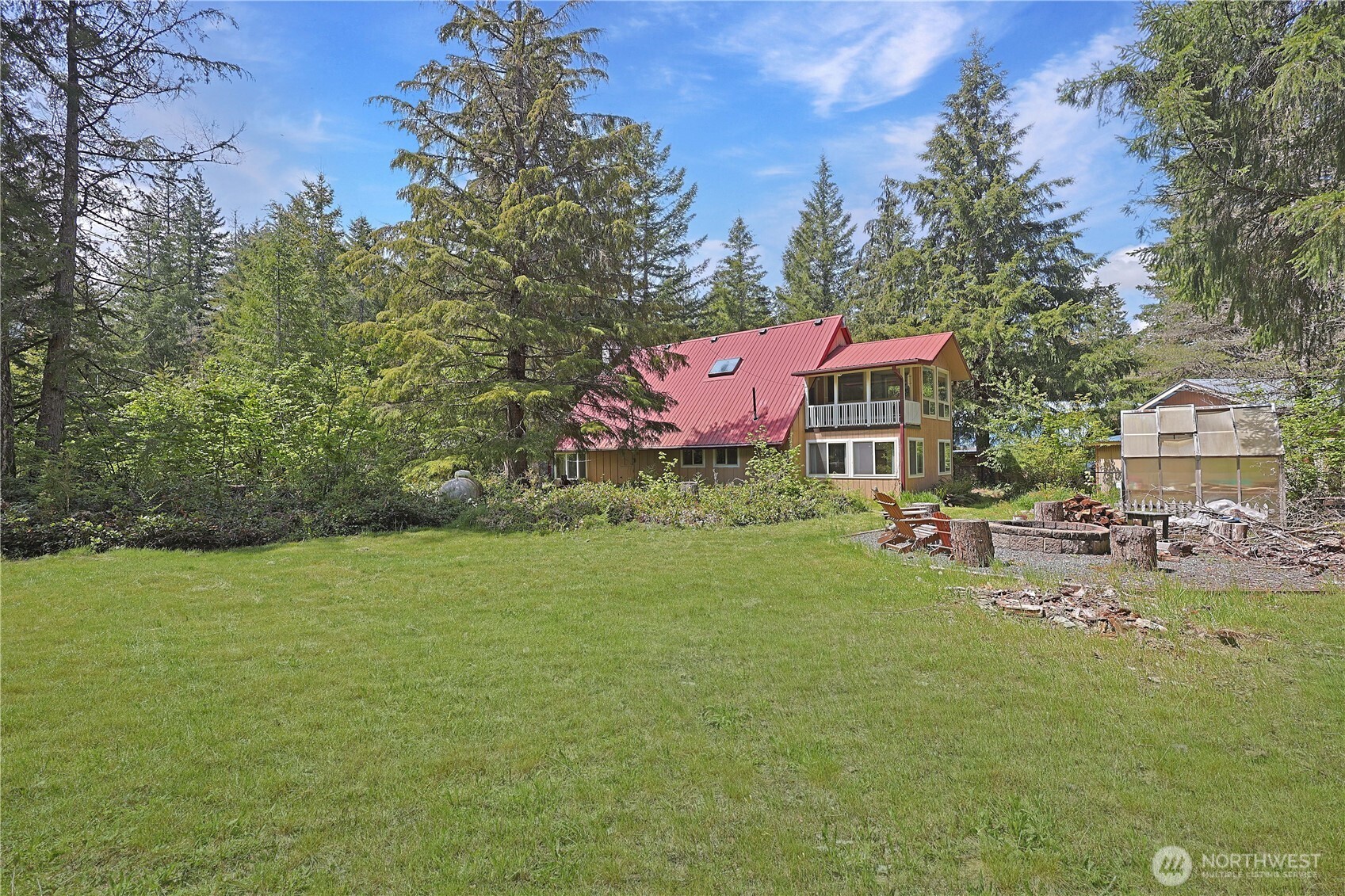 109 Mountain View Drive S