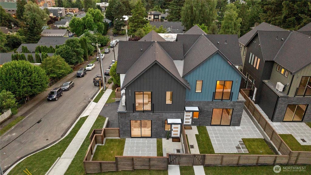 Photo of 18603 104th Avenue NE #Unit A, Bothell, WA 98011 (MLS # 2542435)