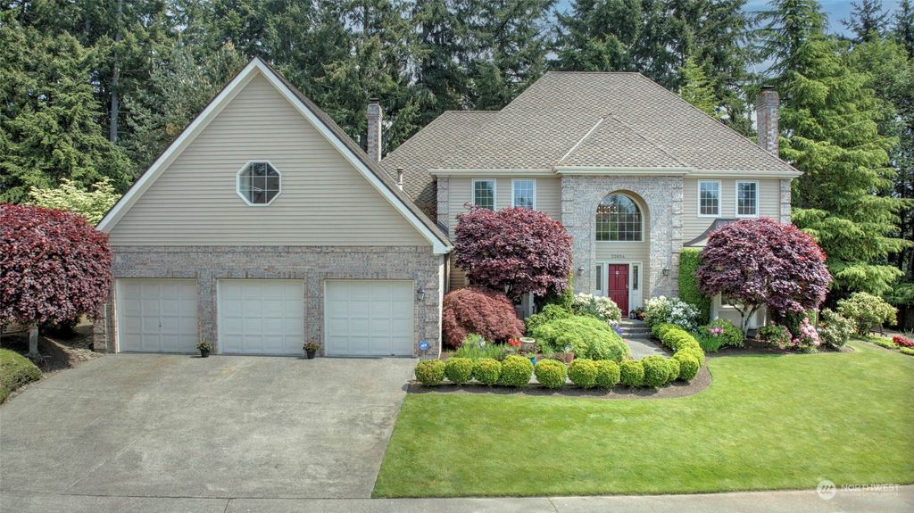 Photo of 33604 4th Avenue SW, Federal Way, WA 98023 (MLS # 2070534)