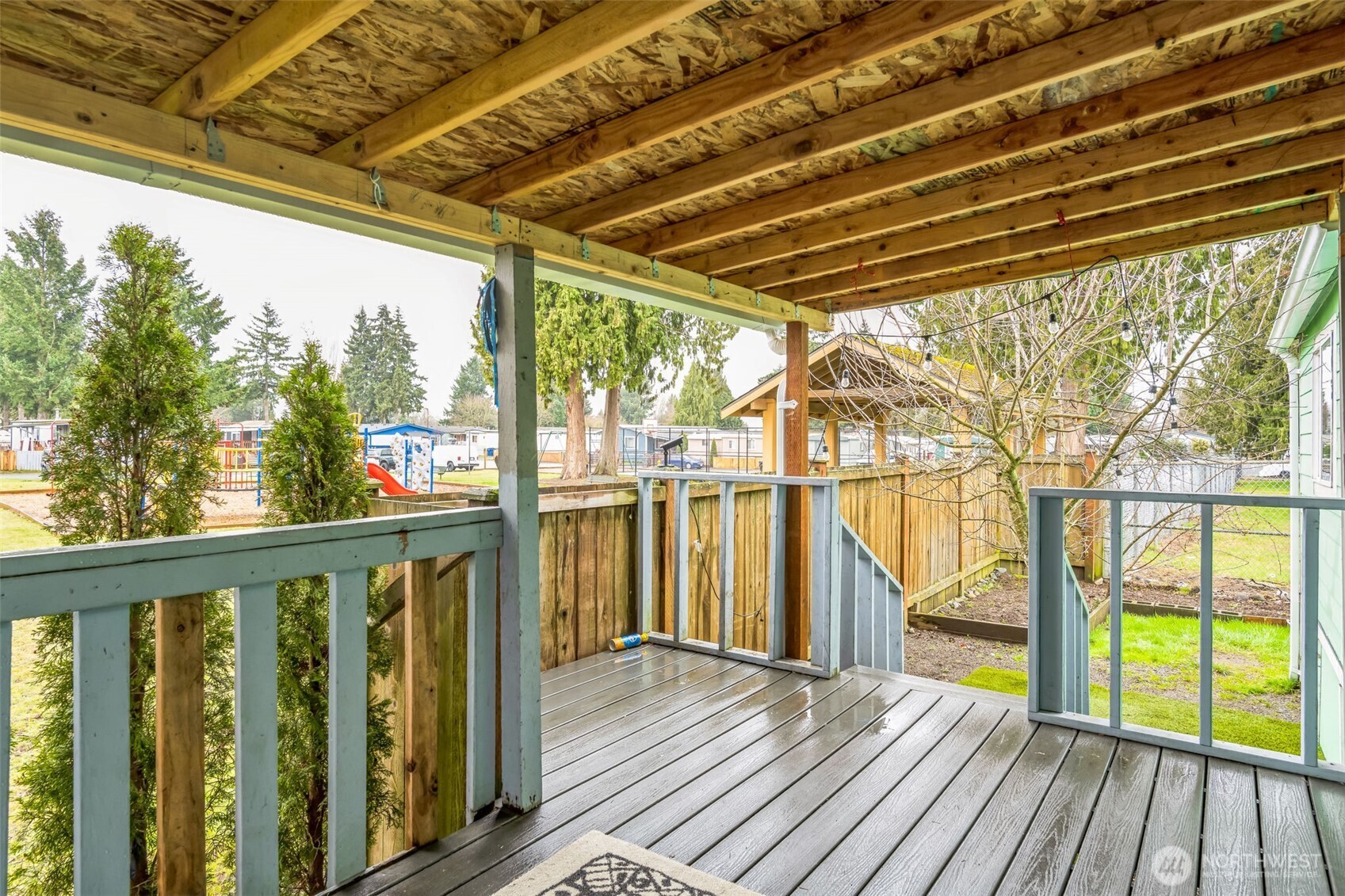 401 37th St SE 18
