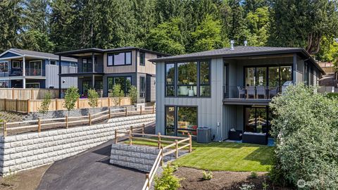 Photo of 4322 102nd Court NE, Kirkland, WA 98033 (MLS # 2466131)