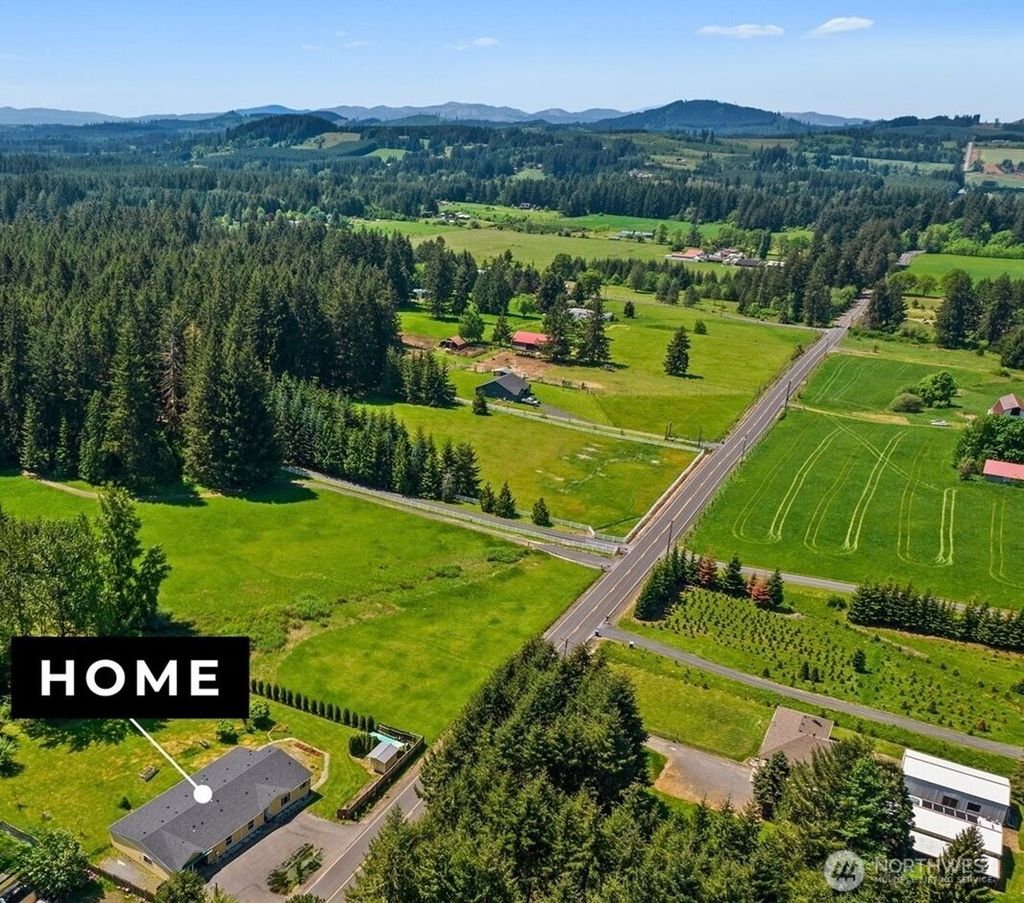 Photo of 280 Antrim Road, Winlock, WA 98596 (MLS # 2499959)