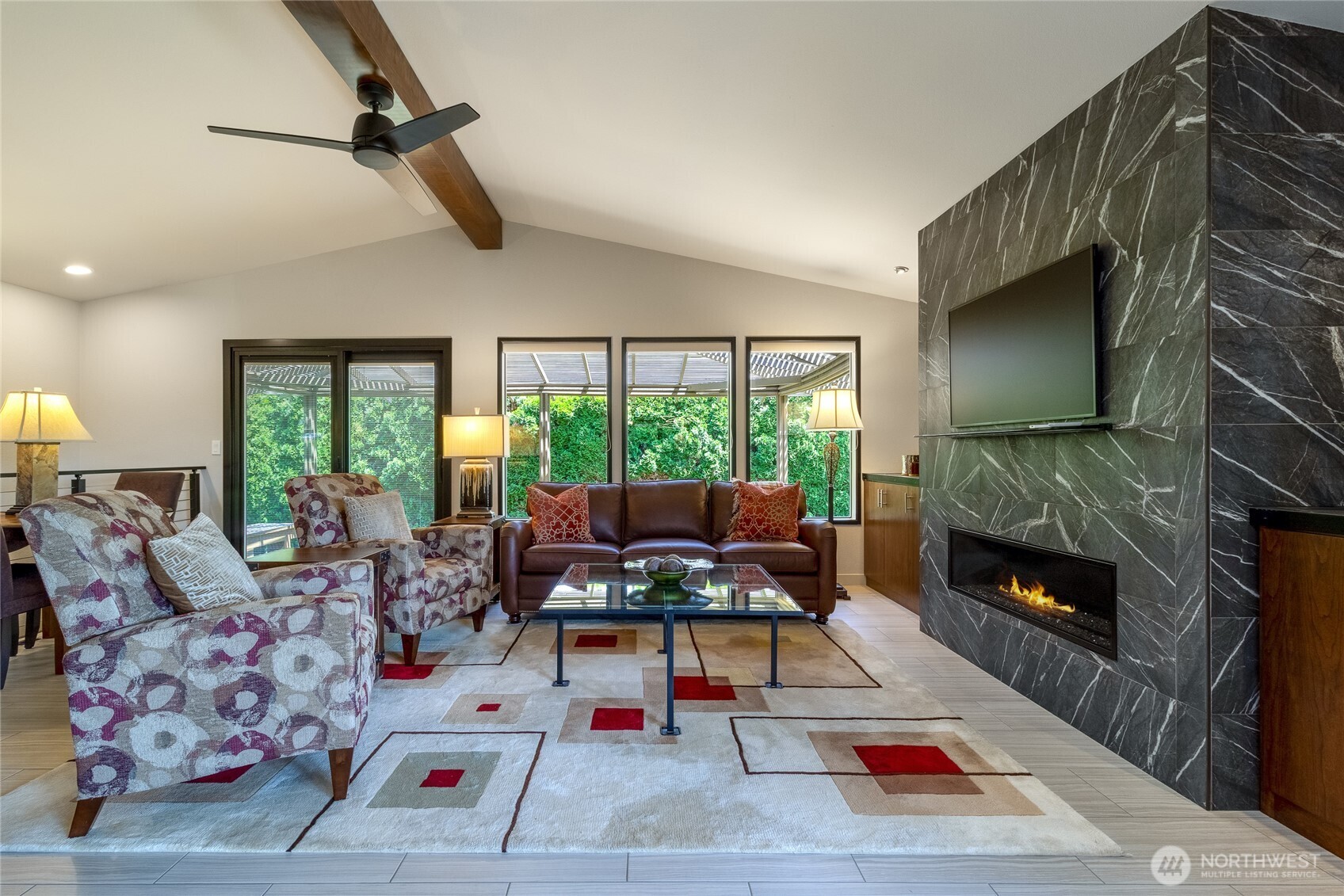 1382 Highland Road