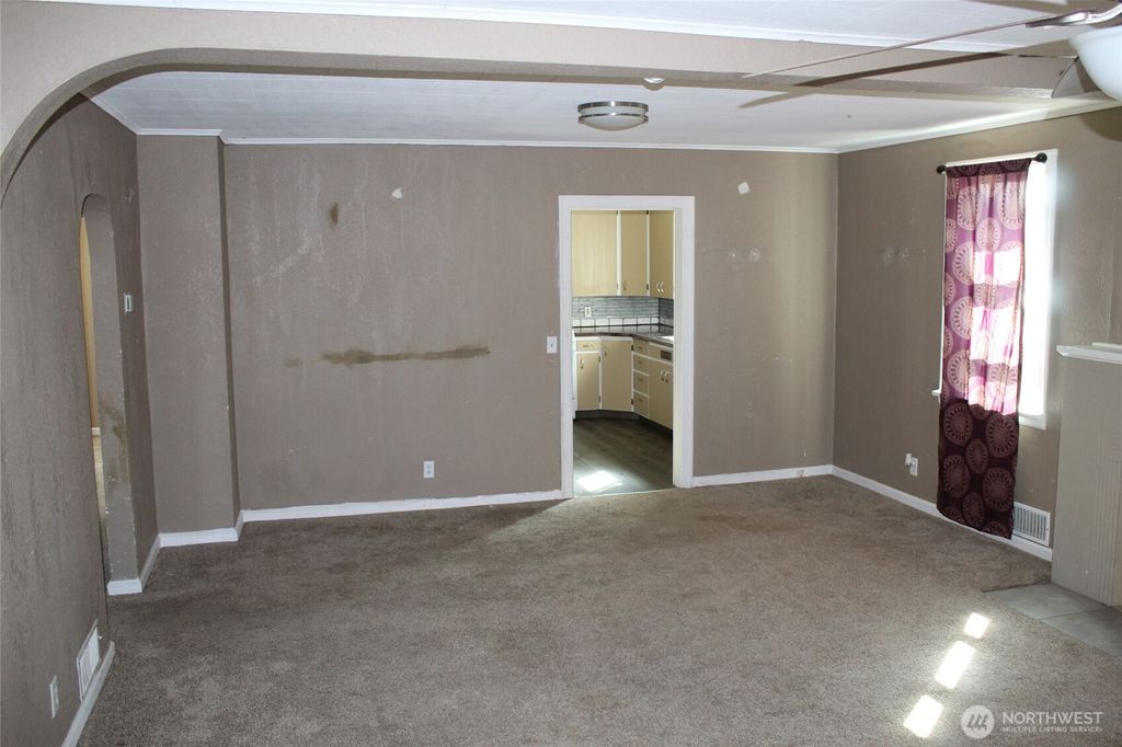 Photo of 104 E 5th Avenue, Ritzville, WA 99169 (MLS # 2486194)