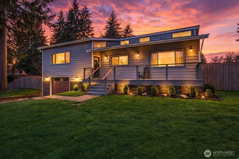 Photo of 21015 30th Street Ct E, Lake Tapps, WA 98391 (MLS # 2493993)