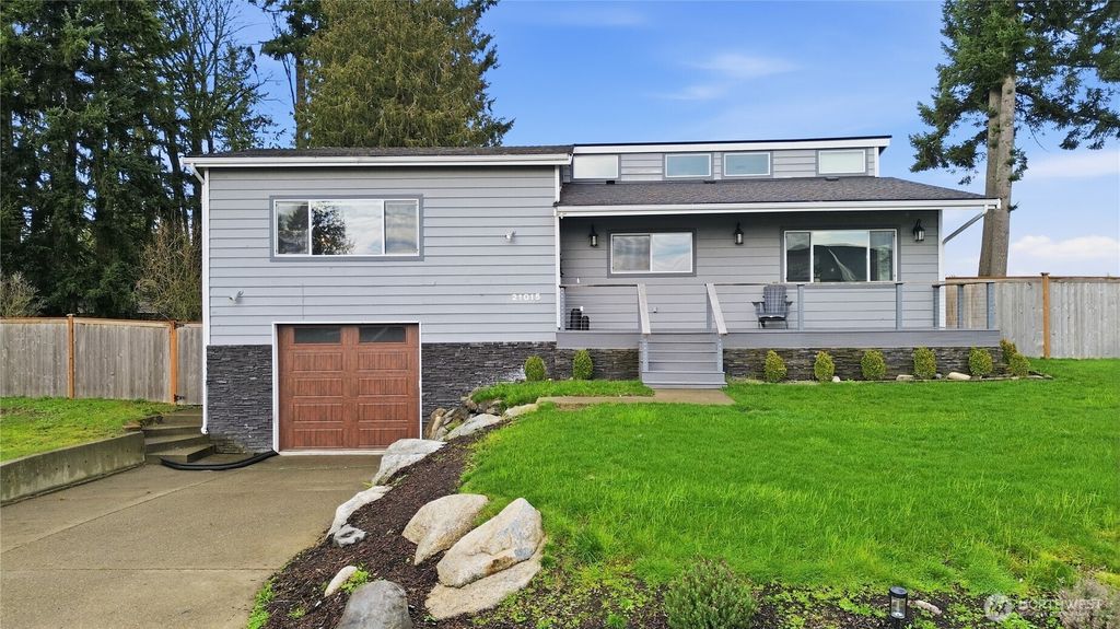 Photo of 21015 30th Street Ct E, Lake Tapps, WA 98391 (MLS # 2493993)
