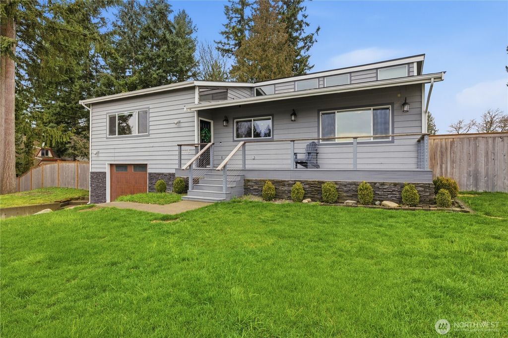 Photo of 21015 30th Street Ct E, Lake Tapps, WA 98391 (MLS # 2493993)
