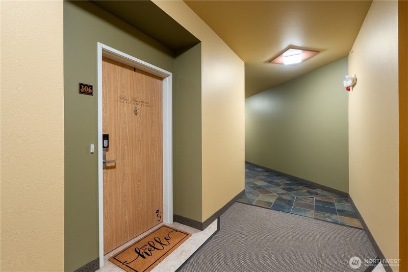 512 Darby Drive 306