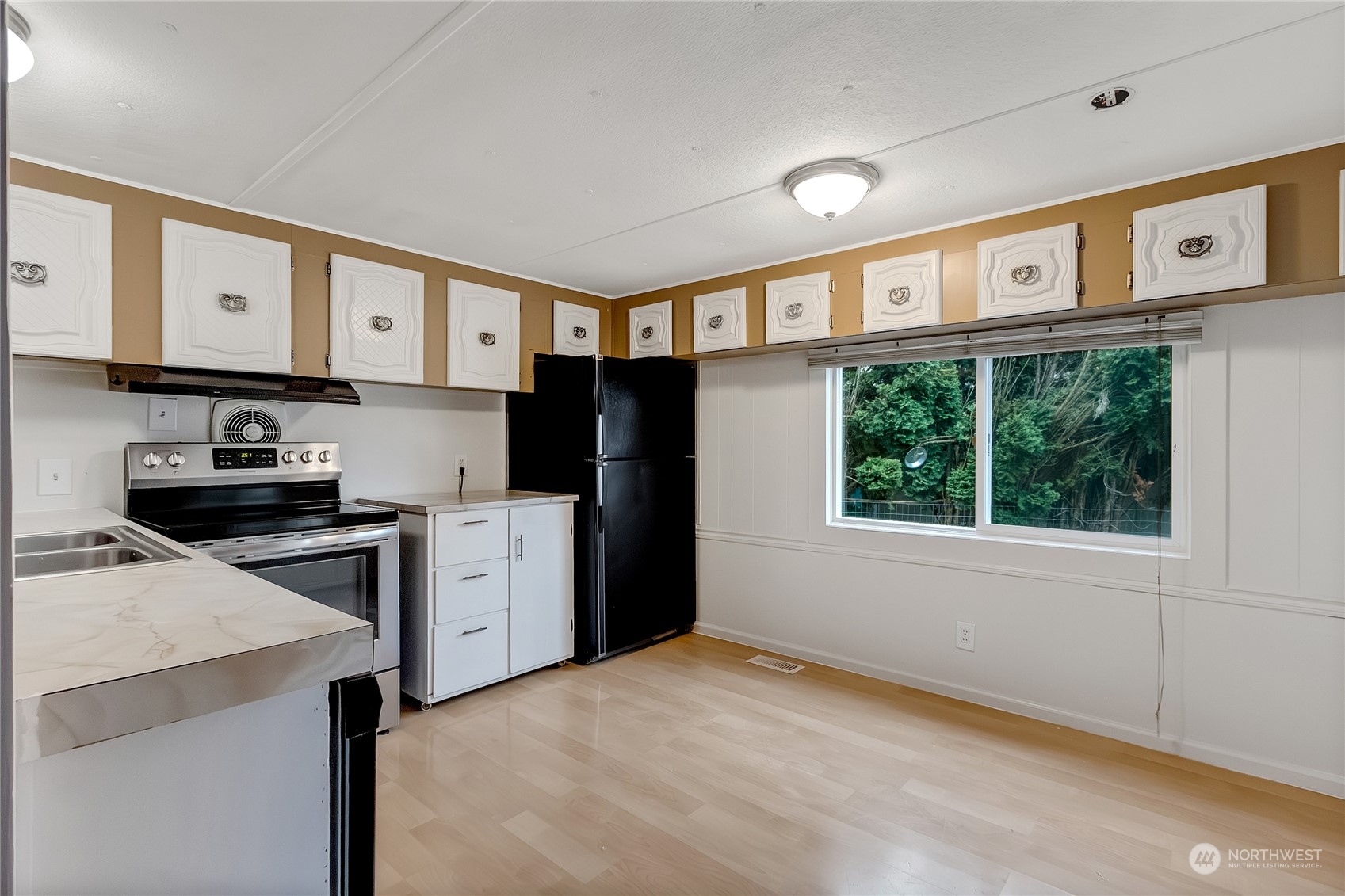 14001 70th Street E