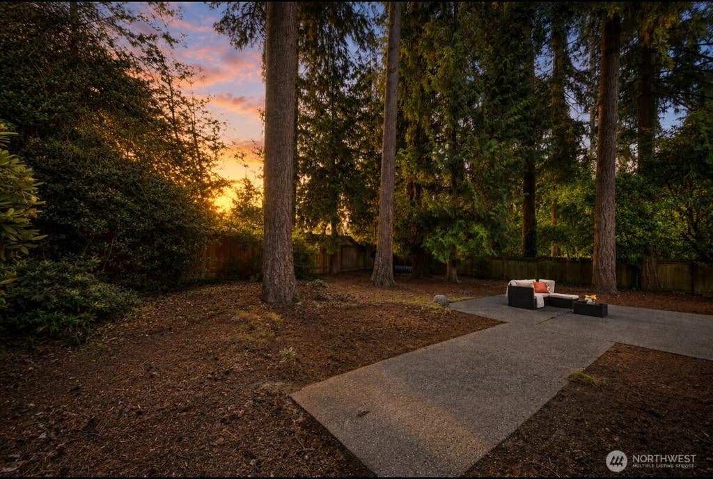 Photo of 14417 119th Place NE, Kirkland, WA 98034 (MLS # 2548140)