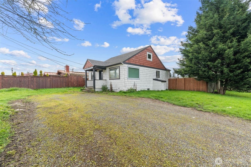 1782 S 44th Street