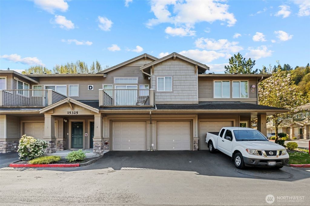 Photo of 15325 SE 155th Place #D6, Renton, WA 98058 (MLS # 2348711)