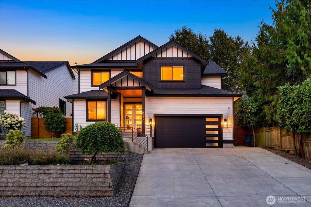 Photo of 34650 25th Avenue SW, Federal Way, WA 98023 (MLS # 2573690)