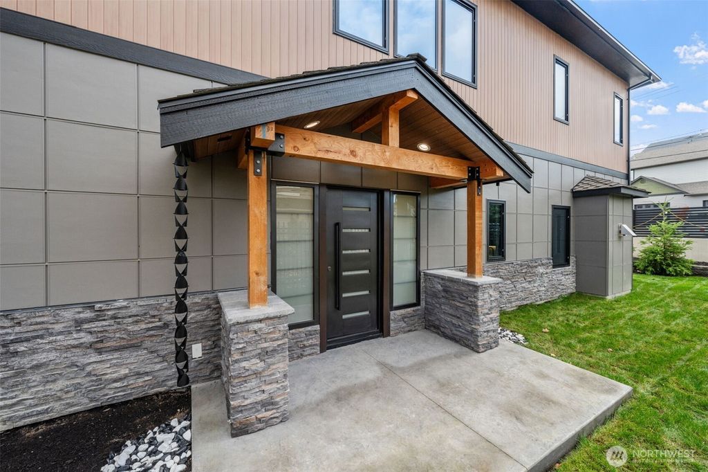 Photo of 1221 158th Place SW, Lynnwood, WA 98087 (MLS # 2452417)