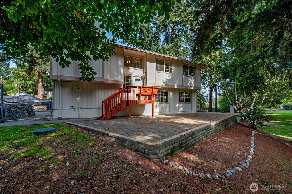 Photo of 2138 SW 305th Street, Federal Way, WA 98023 (MLS # 2589768)