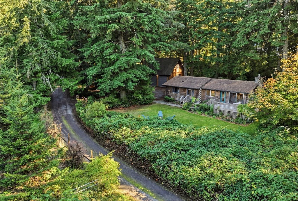 Photo of 44809 SE 161st Place, North Bend, WA 98045 (MLS # 2594325)