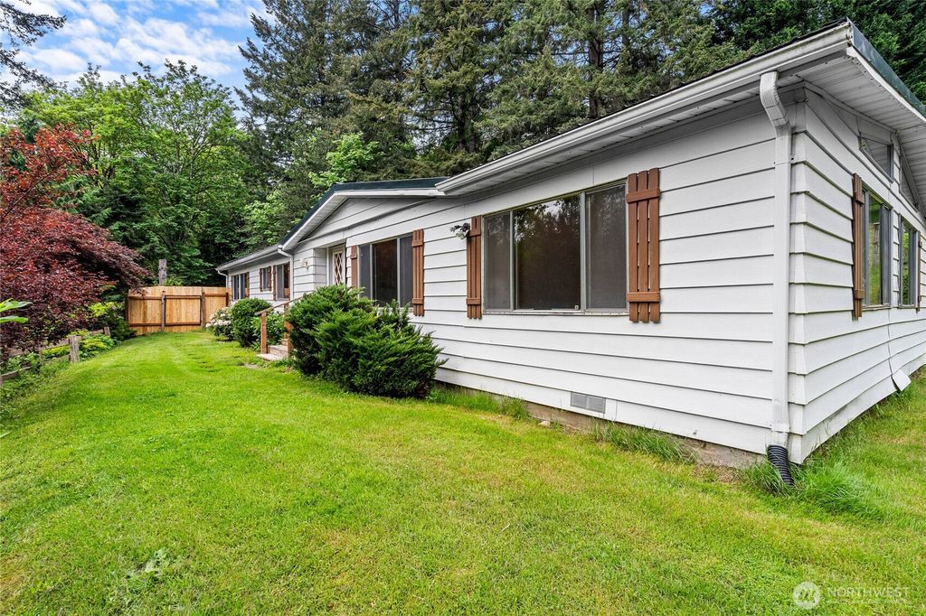 Photo of 26828 NE Ames Lake Road, Redmond, WA 98053 (MLS # 2520917)