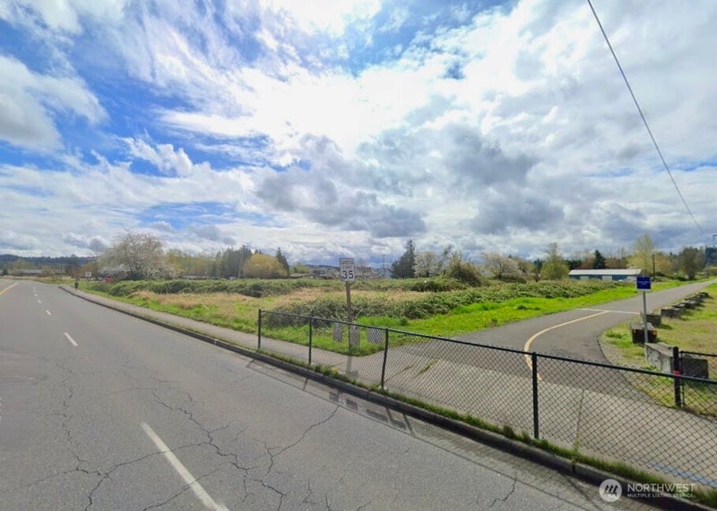 305 Tacoma Boulevard