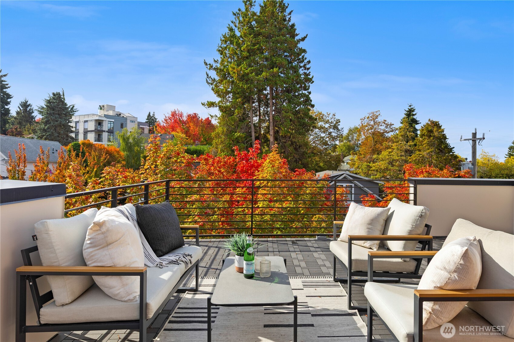 6544 Latona Avenue NE