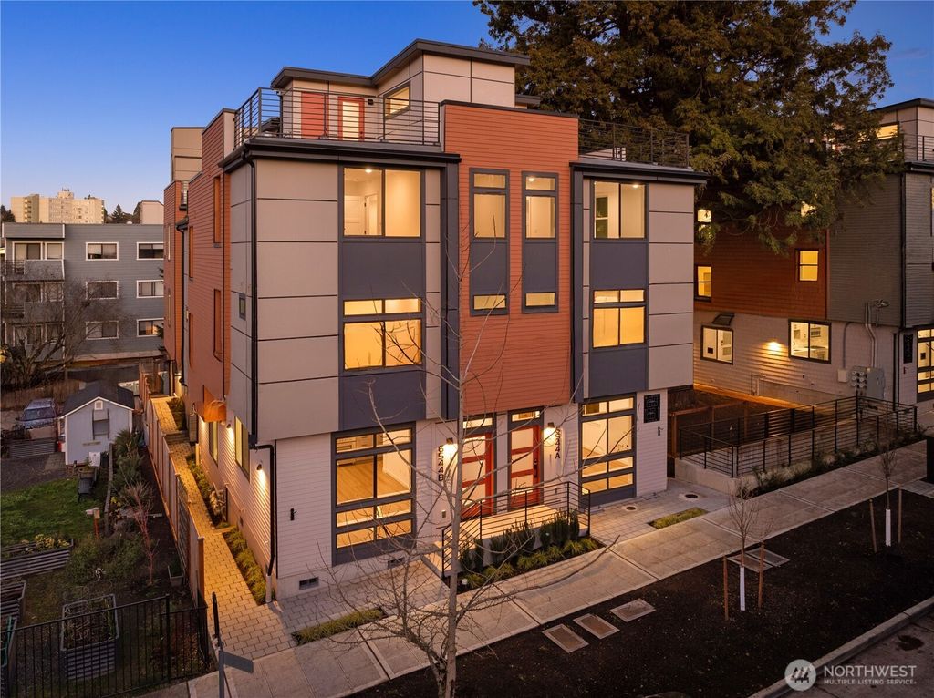 Photo of 6544 A Latona Avenue NE, Seattle, WA 98115 (MLS # 2489008)