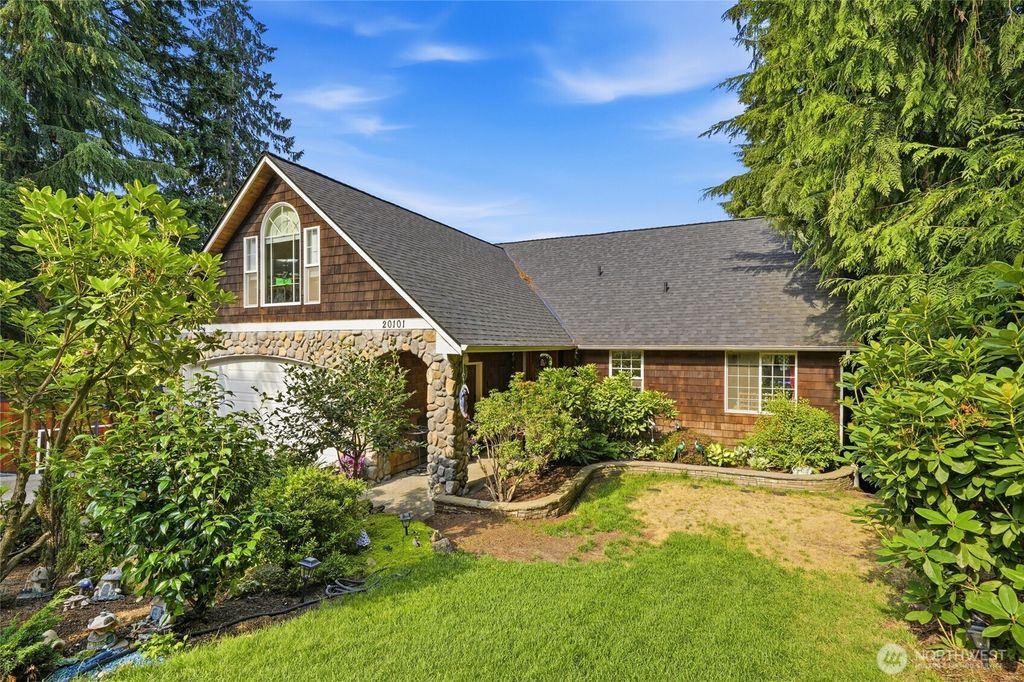 Photo of 20101 330th Avenue NE, Duvall, WA 98019 (MLS # 2557052)