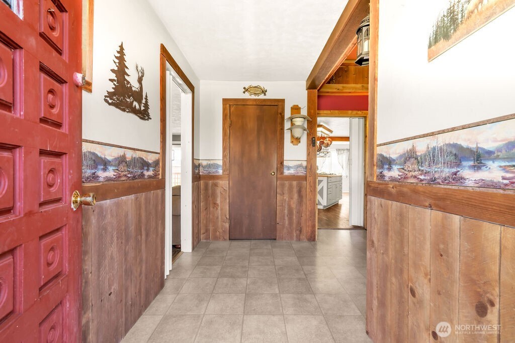 64 Brady Loop Road E