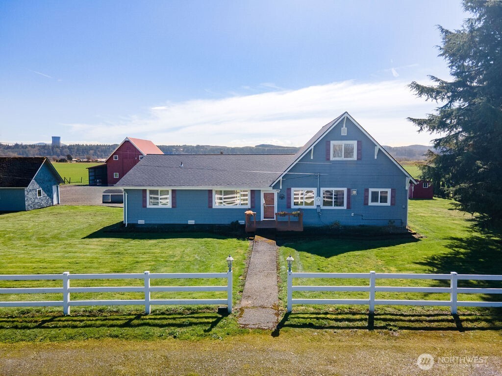 64 Brady Loop Road E