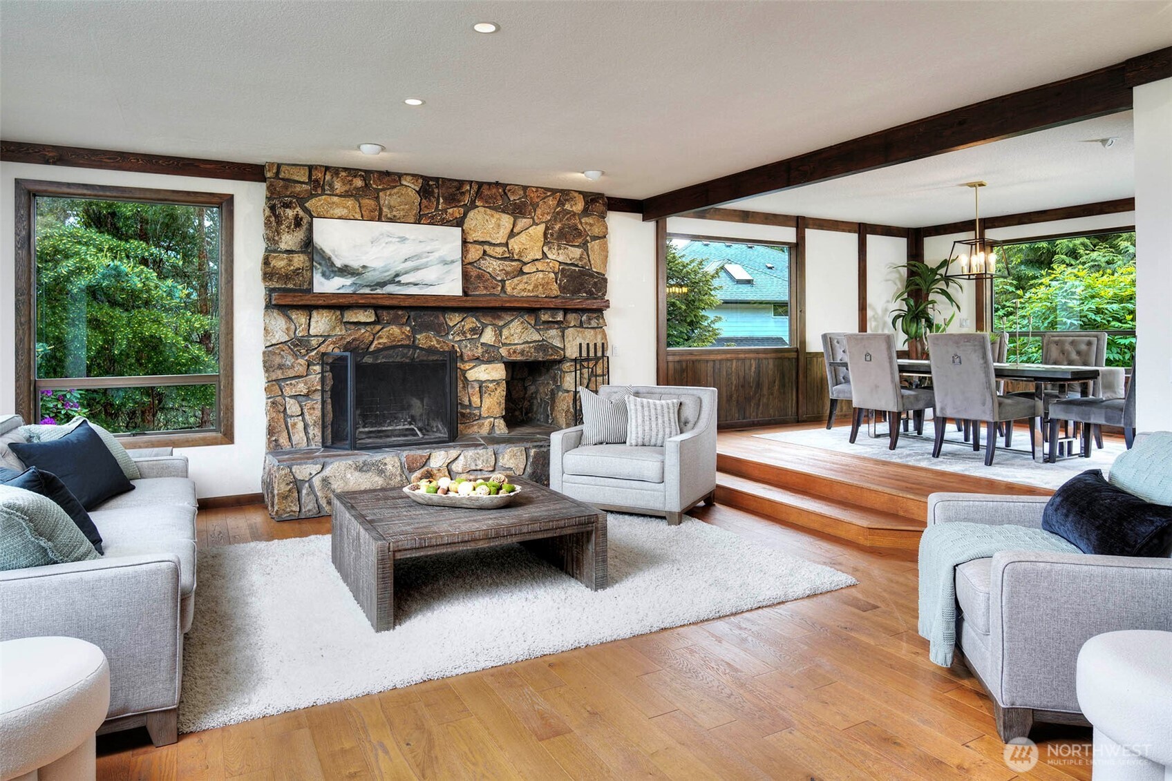 2120 Squak Mountain Loop SW