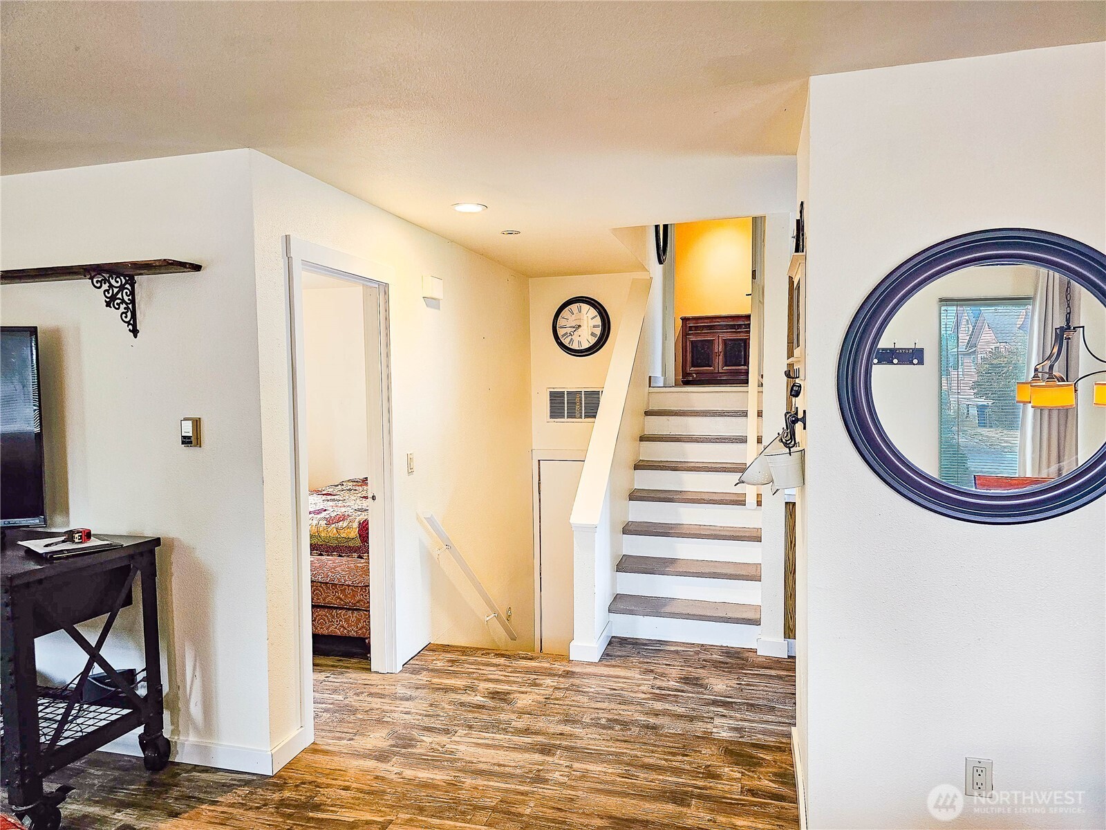 526 Myrtle Street A & B