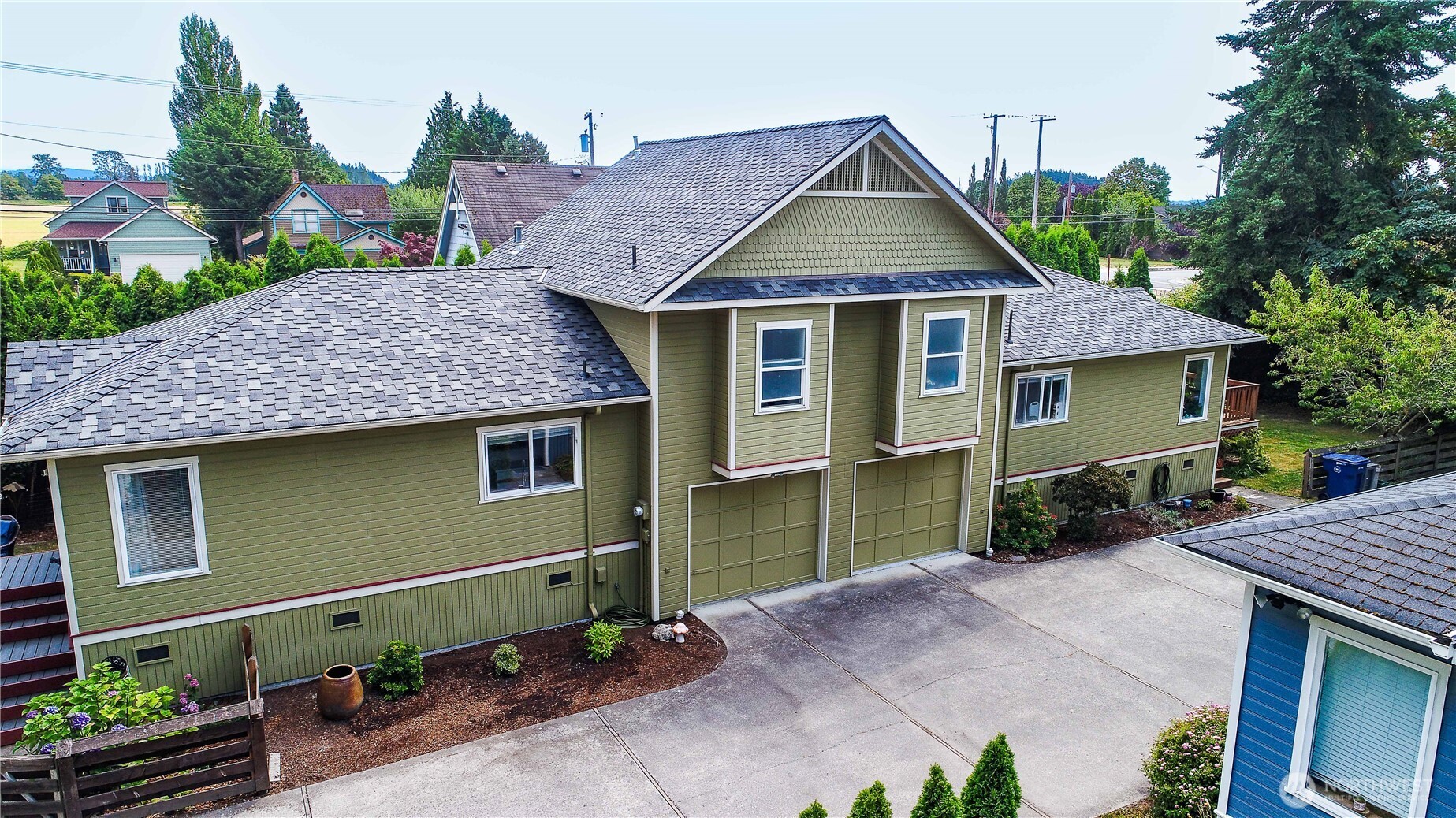 526 Myrtle Street A & B