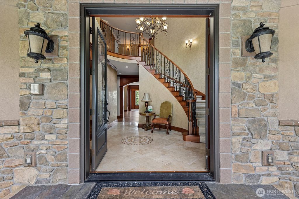 Photo of 7909 78th Avenue SE, Mercer Island, WA 98040 (MLS # 2420036)