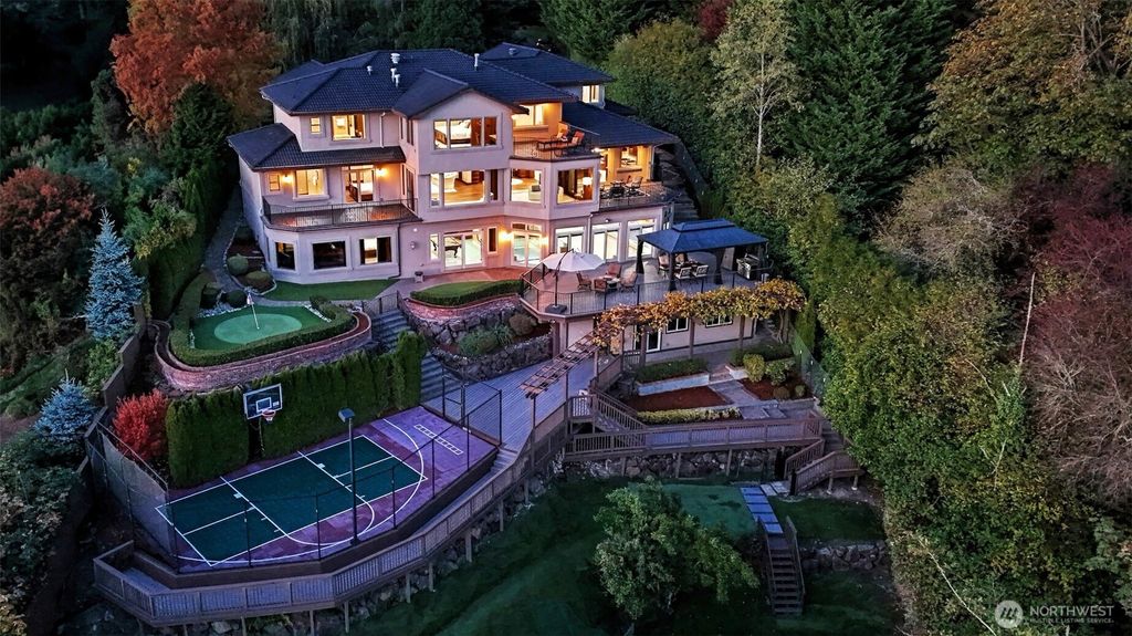 Photo of 7909 78th Avenue SE, Mercer Island, WA 98040 (MLS # 2420036)