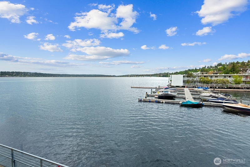334 Lakeside Avenue S 207