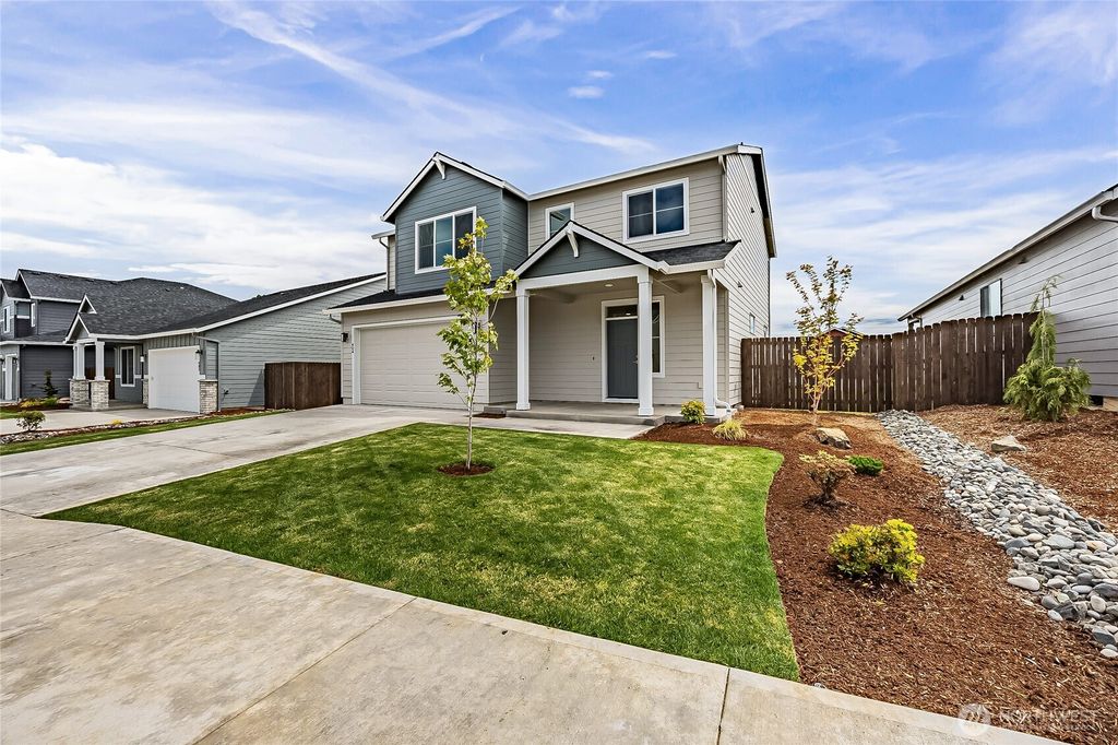 Photo of 404 Pagget Avenue, Winlock, WA 98596 (MLS # 2467813)