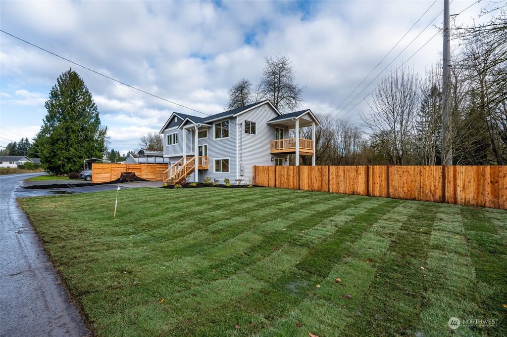 Photo of 7915 161st Avenue NE, Lake Stevens, WA 98258 (MLS # 2311655)