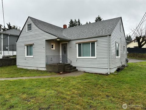 Photo of 1530 N Lafayette Avenue, Bremerton, WA 98312 (MLS # 2466251)