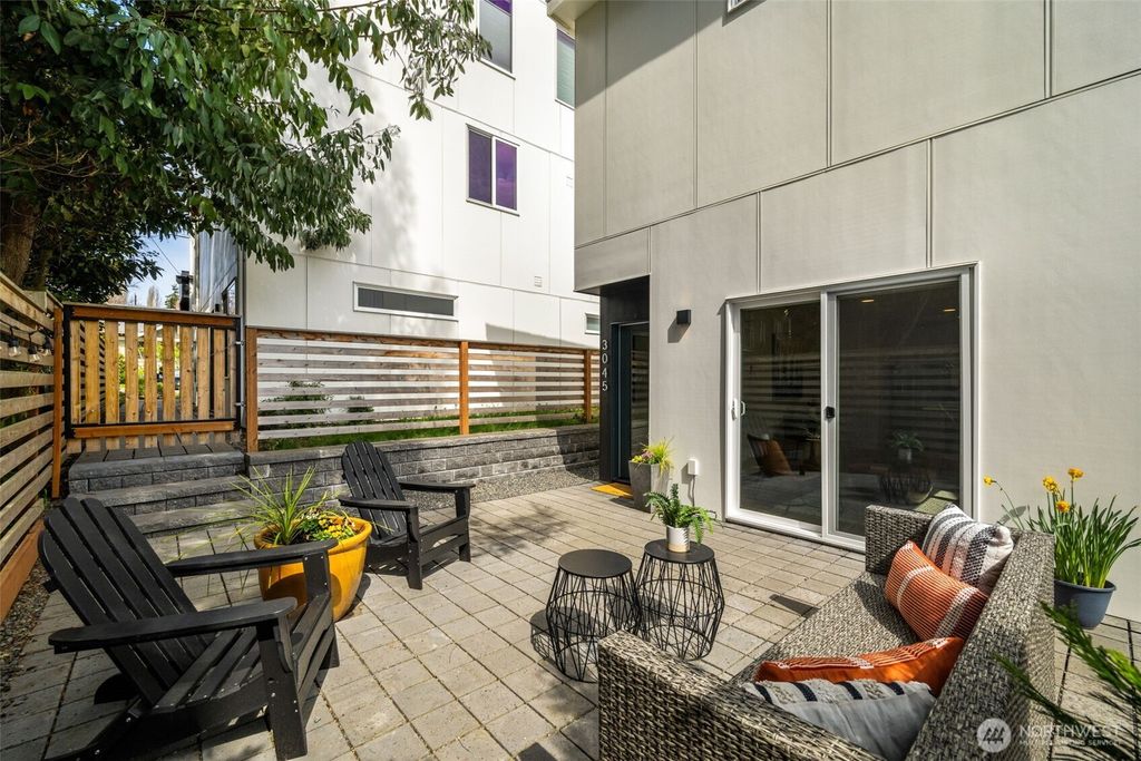 Photo of 3045 NW 65th Street, Seattle, WA 98117 (MLS # 2358322)