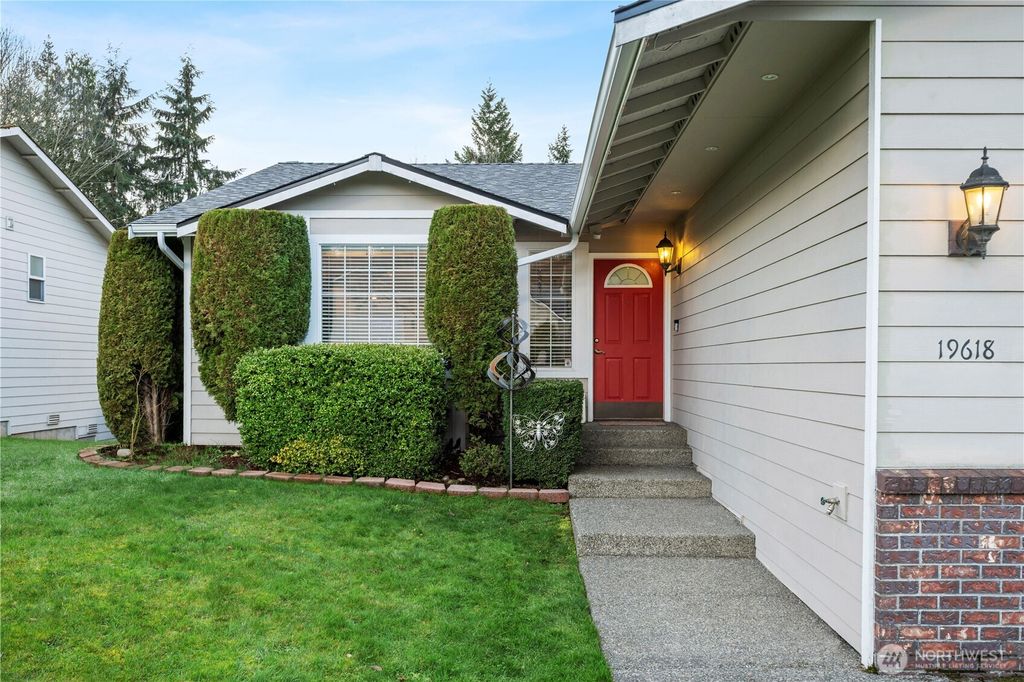 Photo of 19618 Knoll Drive, Arlington, WA 98223 (MLS # 2478586)