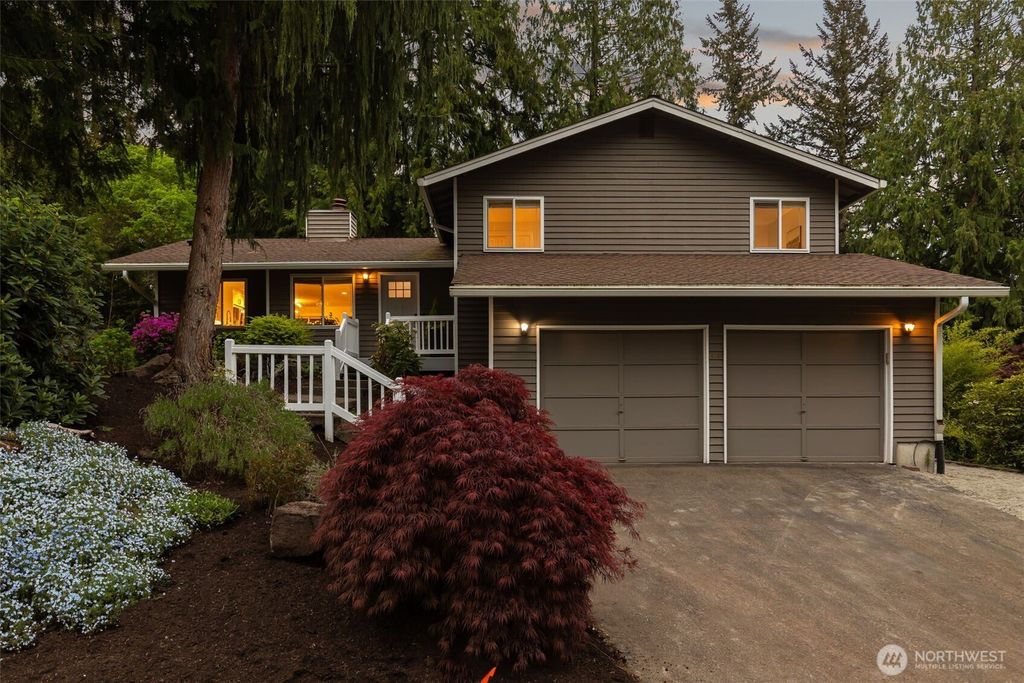 Photo of 18408 129th Avenue NE, Bothell, WA 98011 (MLS # 2516370)