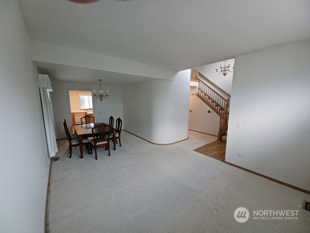 Photo of 1903 SW 331st Place, Federal Way, WA 98023 (MLS # 2026690)