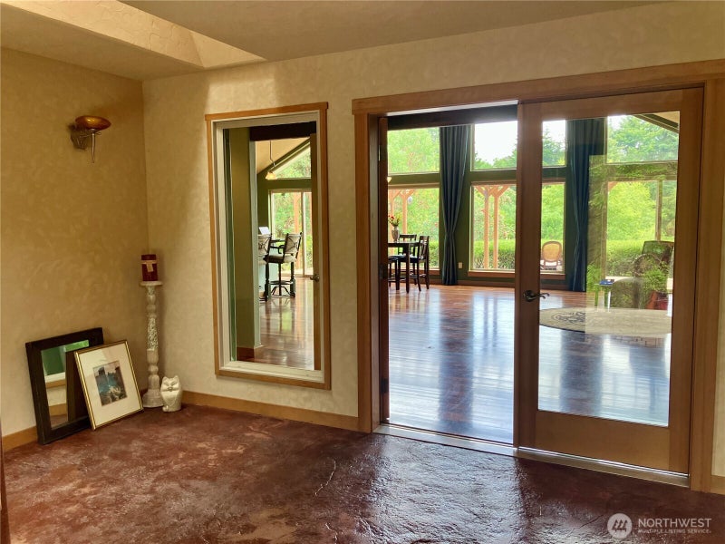 123 Knight Glen Court